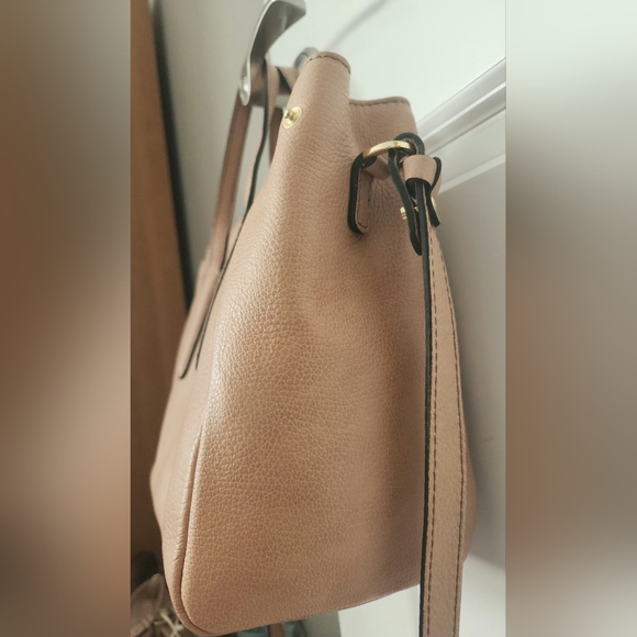 Gianni Chiarini Italian Leather Satchel Bag in Cream-Taupe; Brand-New with Tags - Picture 4 of 16